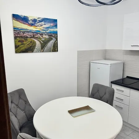 Tesnjar Апартаменты *